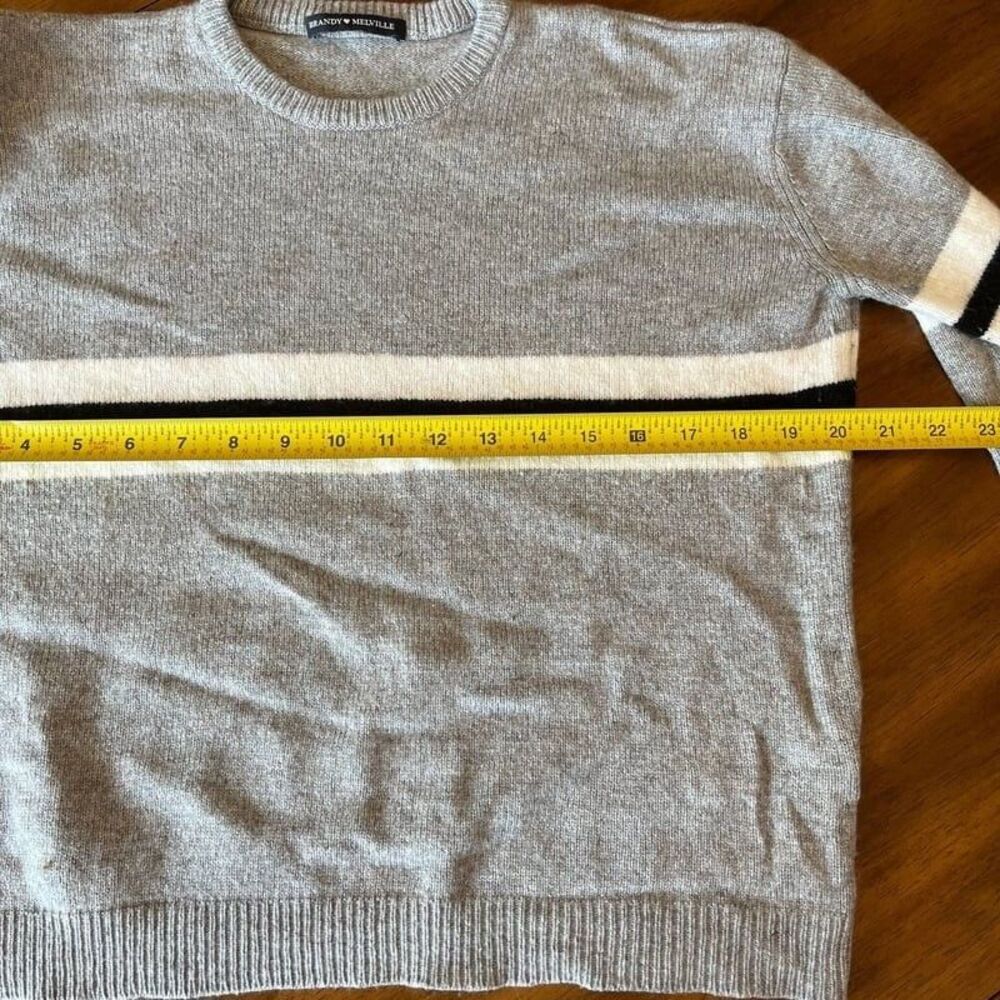 Brandy Melville Grey and White Striped Long Sleeve Sweater One Size - Picture 8 of 9